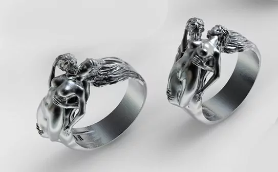 Nude couple kissing ring - Image 6