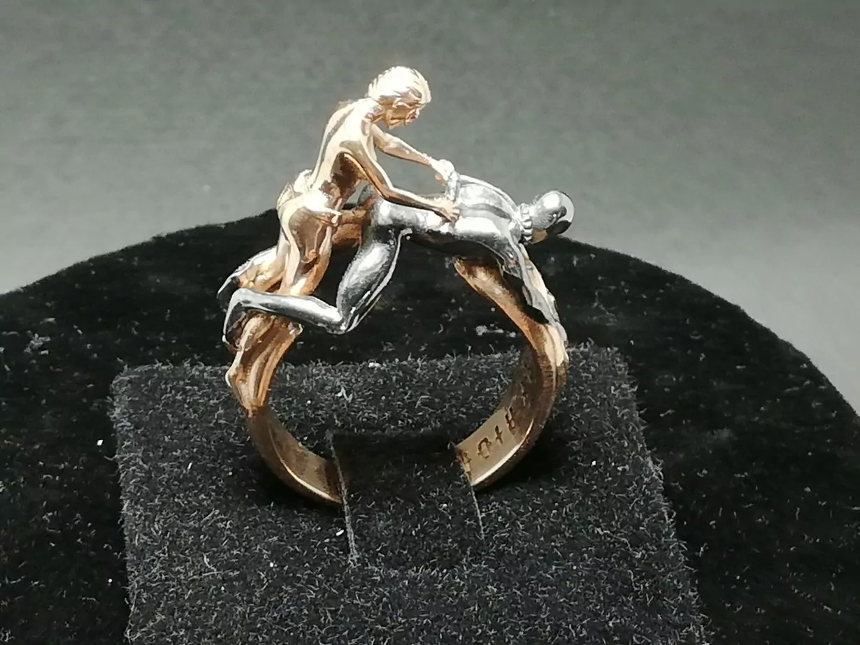 Dominant pegging sexual statement ring - Image 8