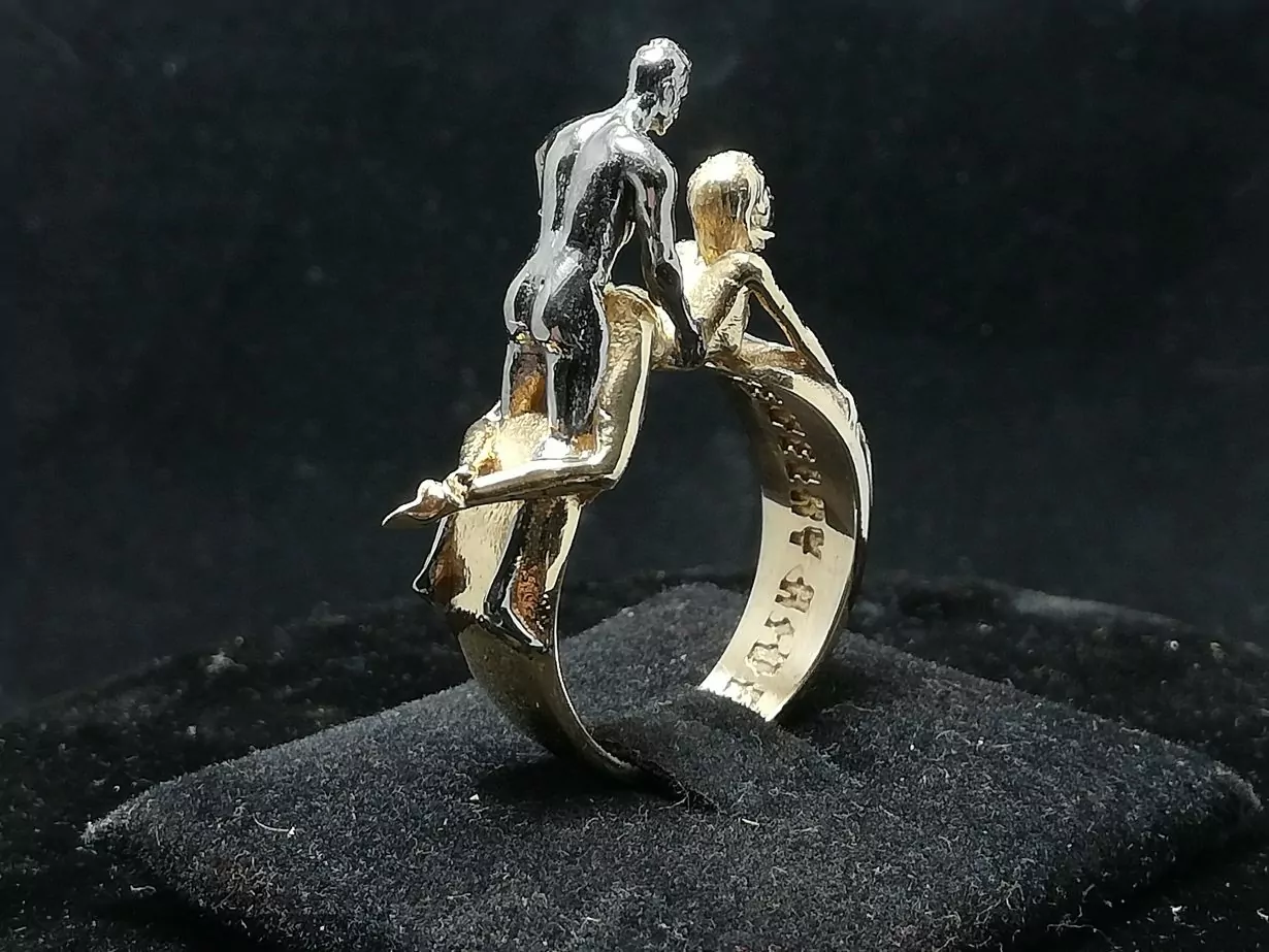 Couple Doggy style statement ring - Image 13