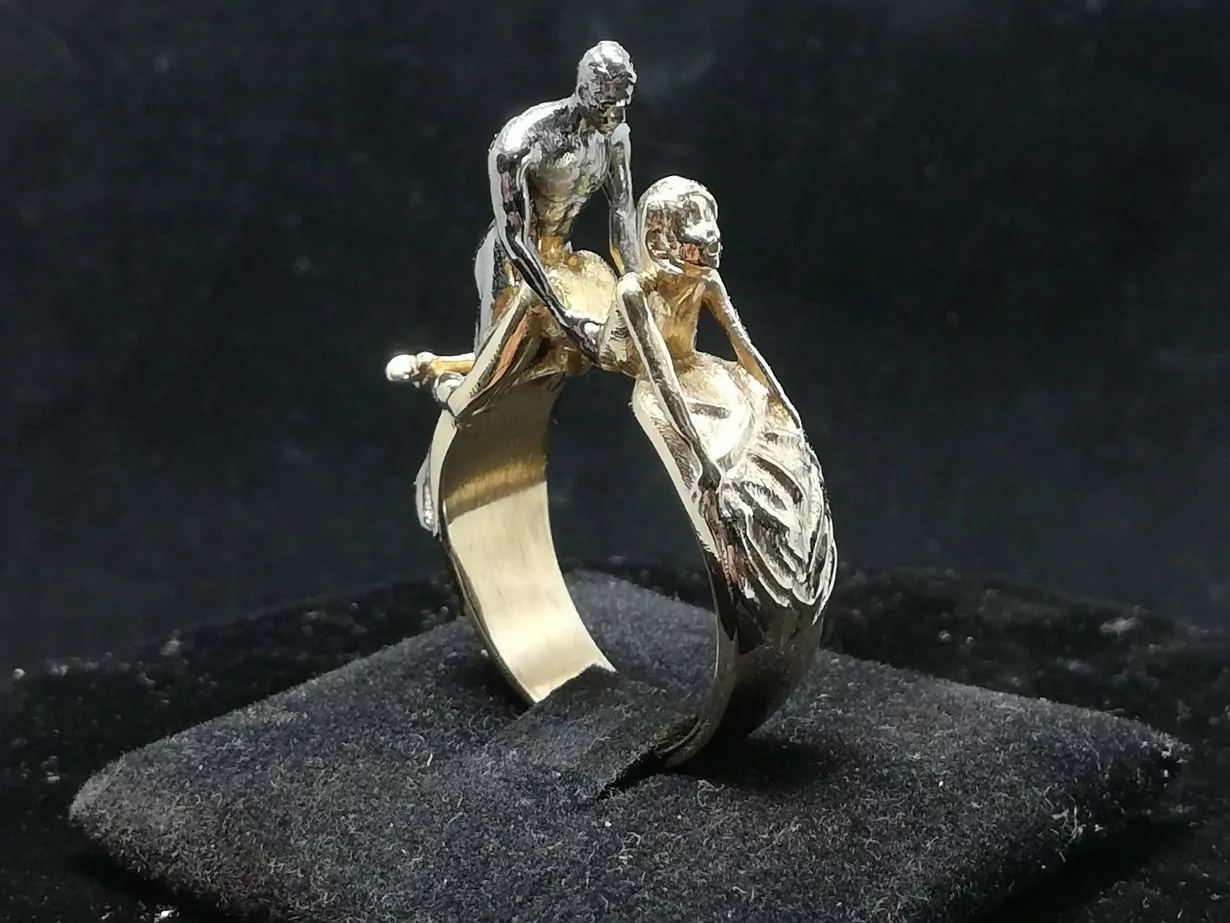 Couple Doggy style statement ring - Image 10