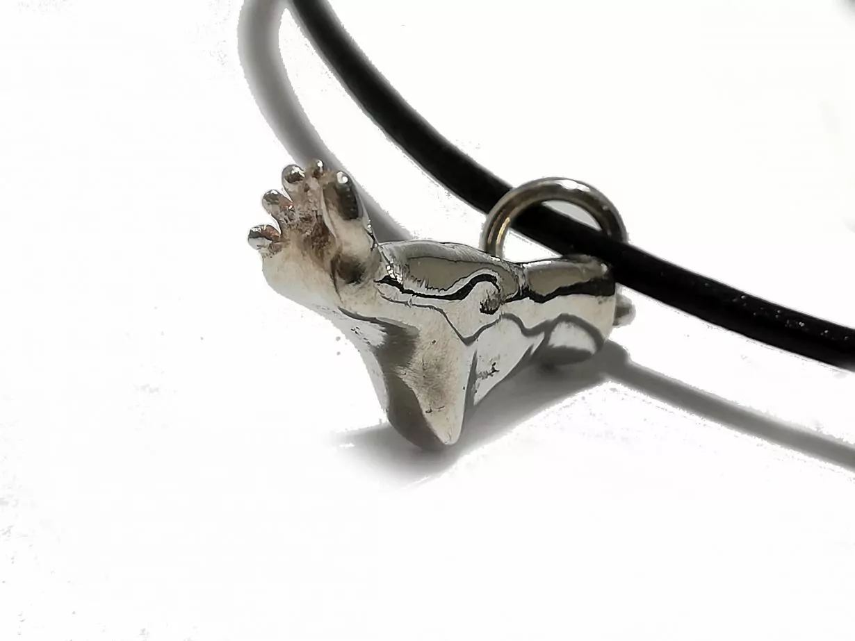 Bare sexy feet pendants - Image 4