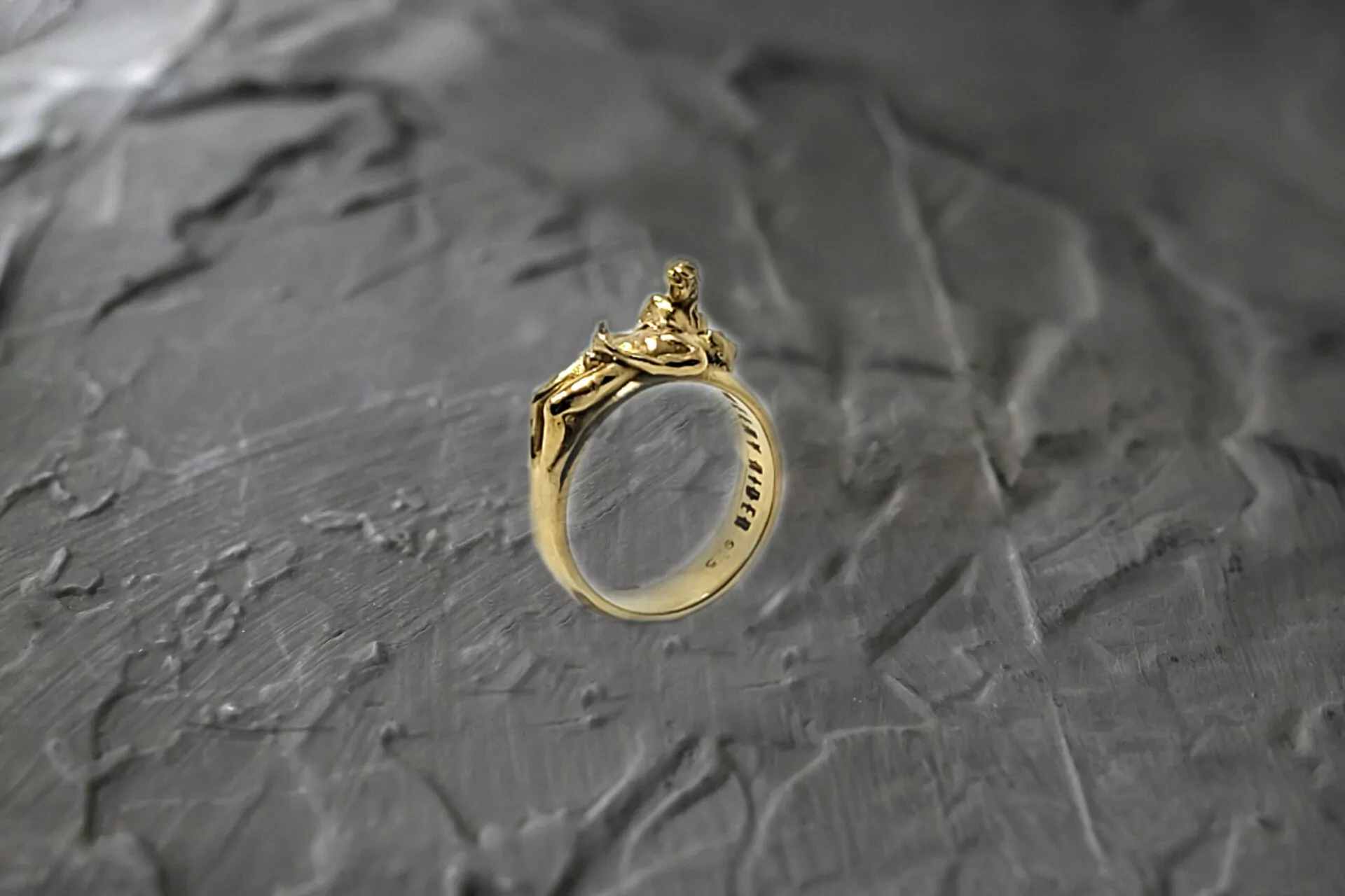 Mistress POV statement ring