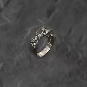 Woman oral position statement ring