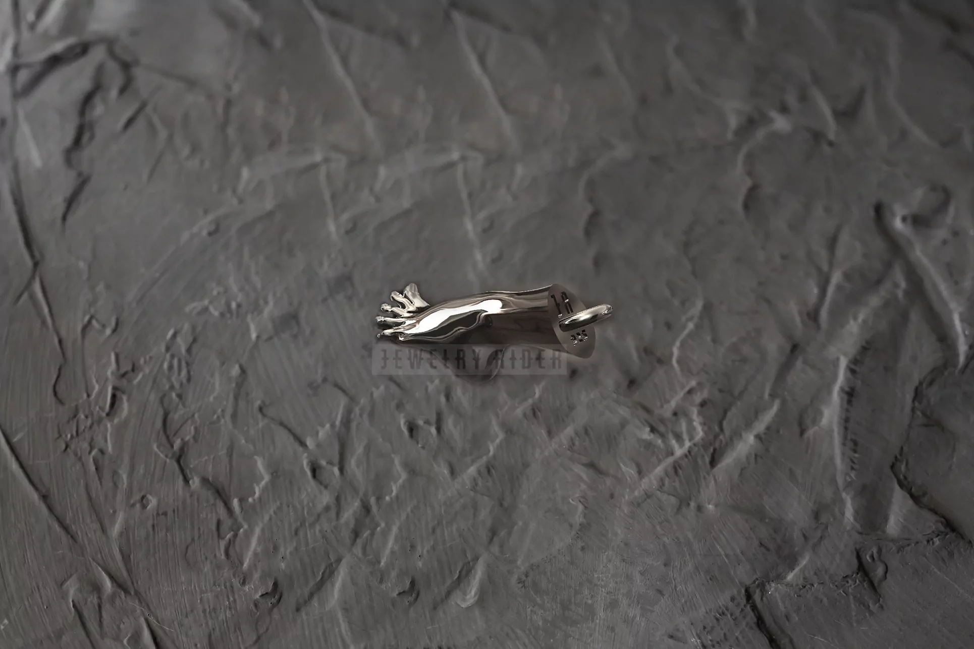 Street Fighter Juri Hun sexy foot pendant