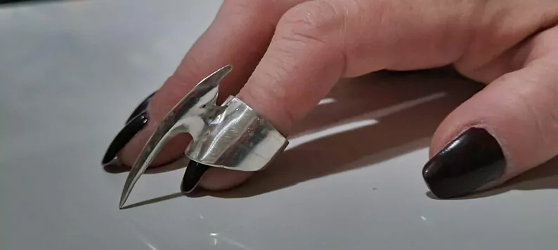 The Claw Knife ring, Mistress cbt tool